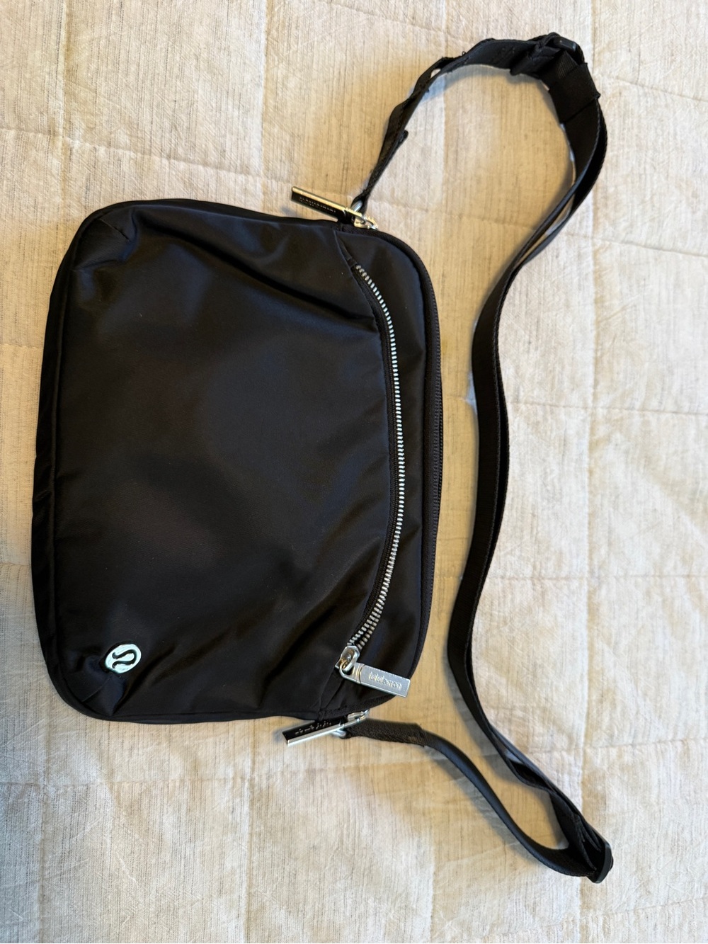 lululemon city adventurer black bag